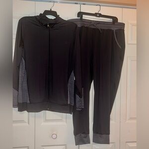 St. John's Bay two piece Black Joggers with Gray Trim xxlt